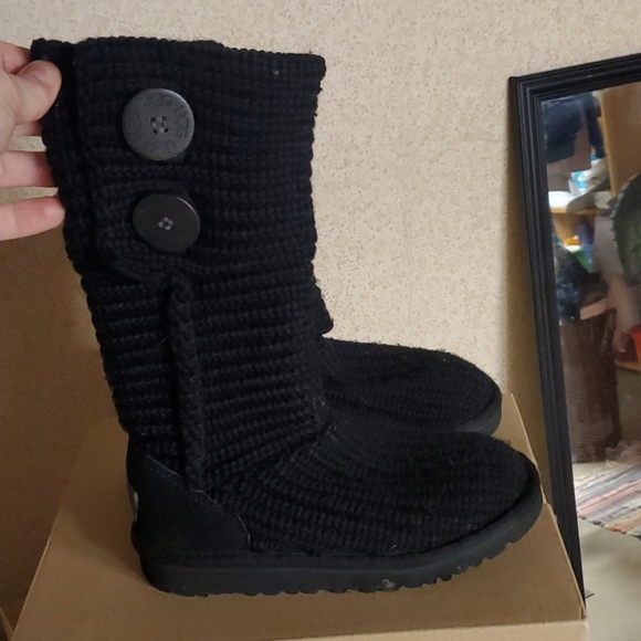 Ugg toddler cardi boot. Size 12. Black knit. - Picture 7 of 12